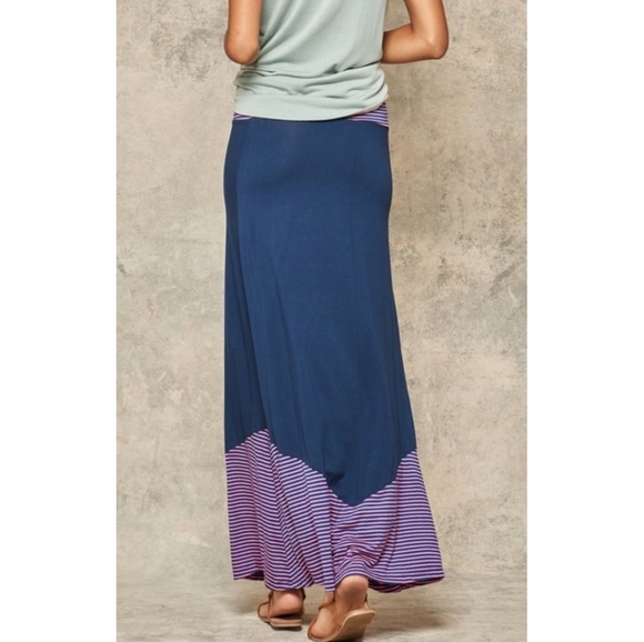 🆕🌿JERSEY MAXI SKIRT🌿 - Picture 7 of 10